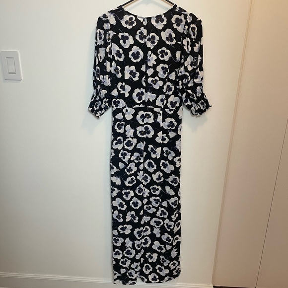 NWT H&M Floral Print Dress with Slit, Size Small, New With Tags - Picture 2 of 9